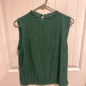 Green Sleeveless Women's Top High Neck Size XL EUC Ruched Detail